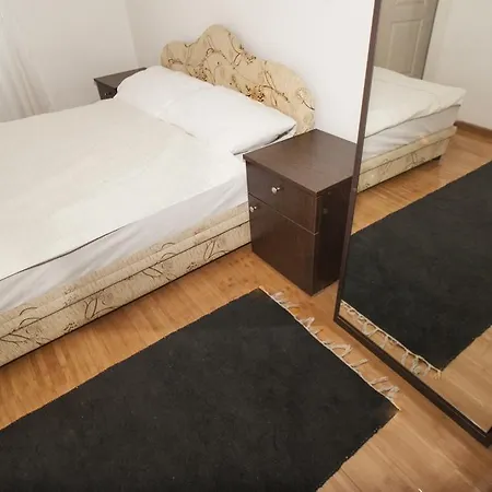 Rubin Apartment *